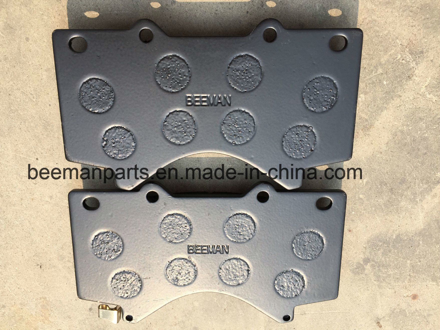 Semi-Metal Auto Parts Brake Pad for Toyota Prado D2278