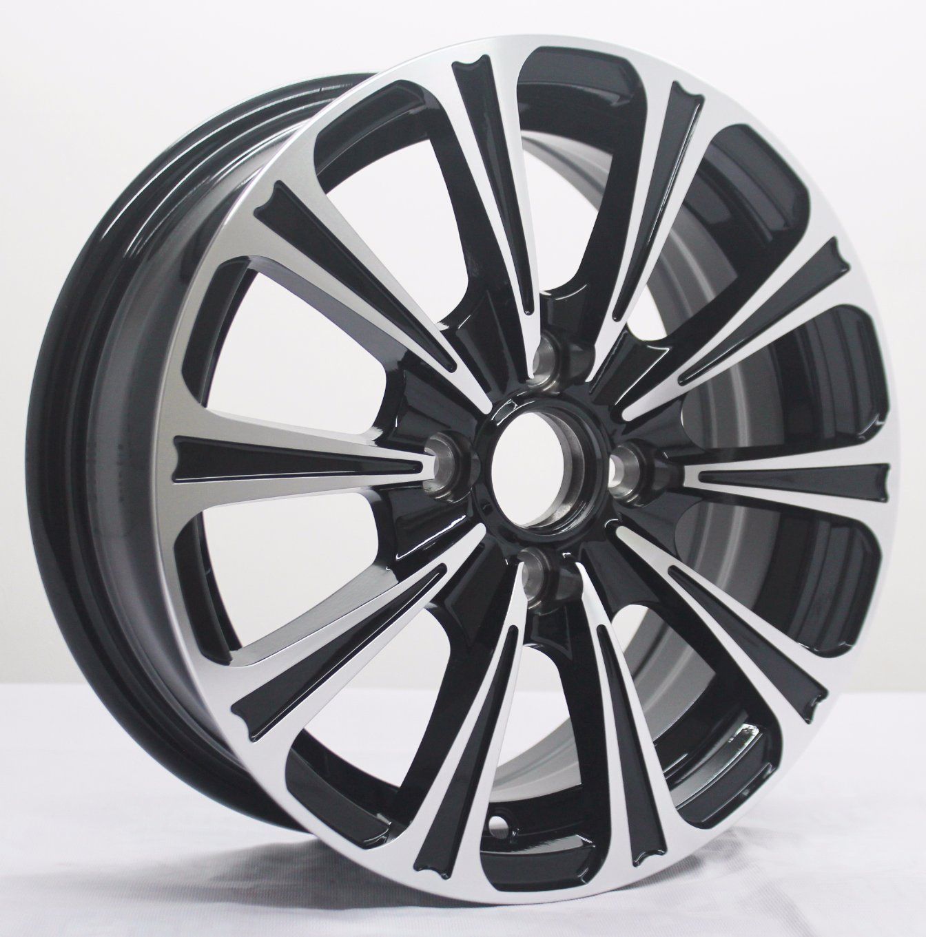 Fashionable Design Auto Spare Parts 14 15 Inch Alloy Wheels
