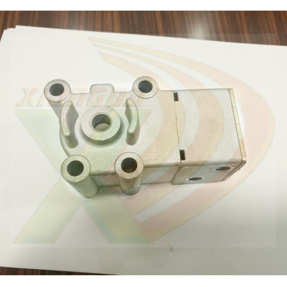 Xiongda Auto Spare Parts Gearbox Valve 5000673571 for Truck