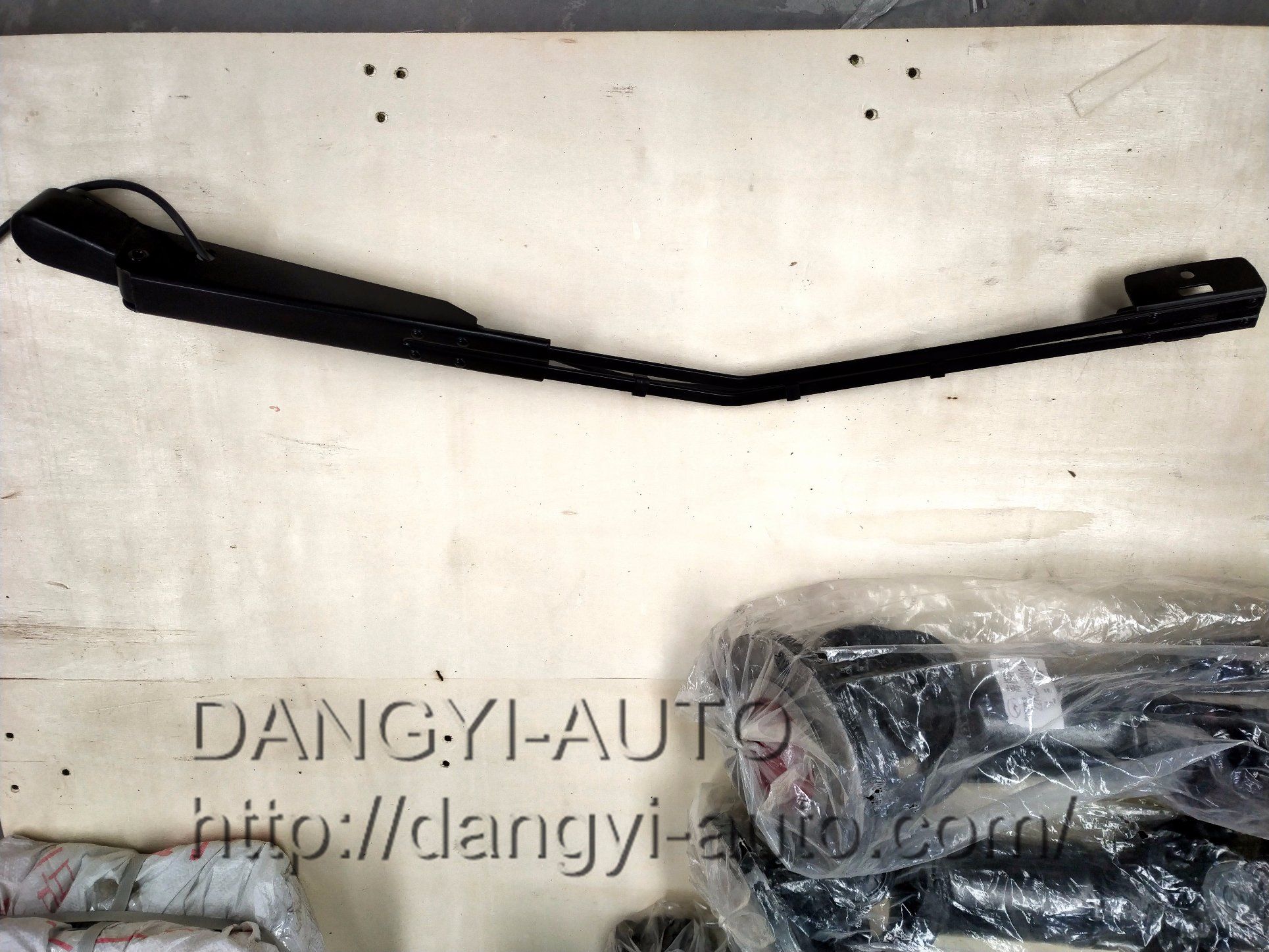 Windscreen Wiper Left Auto Part for Higer, Kinglong