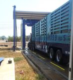 Galvanized Material Bus and Truck Washer Machine