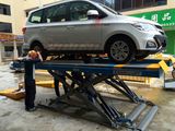 Hydraulic Ultrathin Auto Scissor Lift with CE (SHL-Y-J-35CBL)