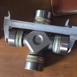 Orginal Sinotruk HOWO Universal Joint Parts (Az9115311060)