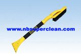 2015 New Design Soft Car Snow Brush with Ice Scraper (CN2266)